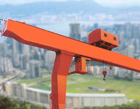 單主梁吊鉤門式起重客戶案例